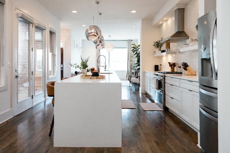 Building Photo - 407b 35th Ave N