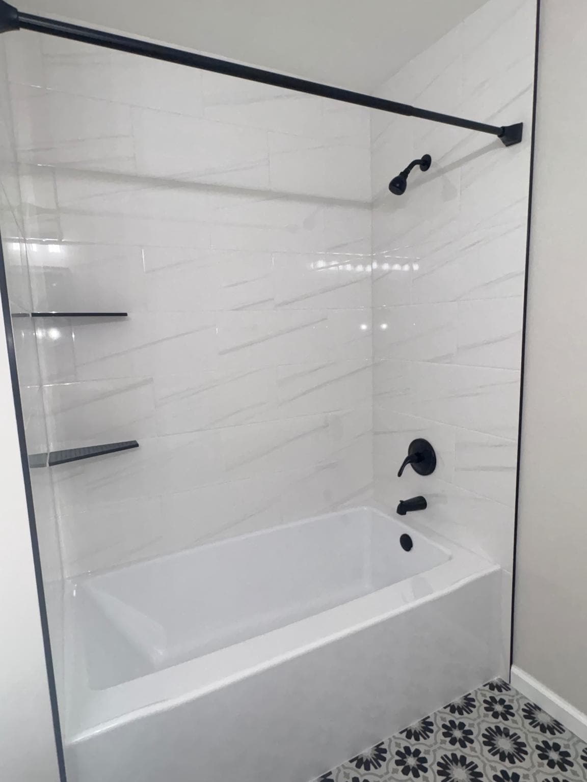 Building Photo - 7 Chapel Hill Rd