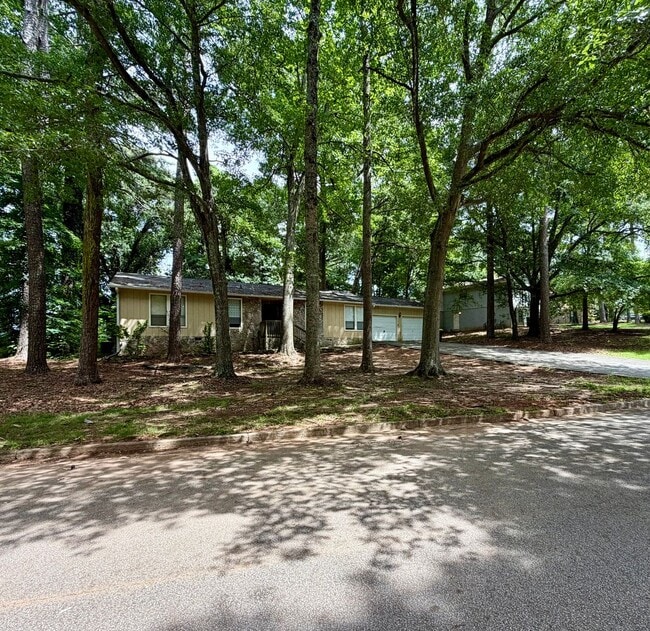 Building Photo - 7670 Glen Devon Rd