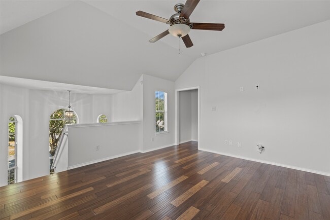 Building Photo - 12850 Pecan Shores Dr