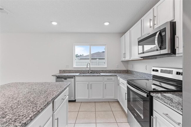 Building Photo - 1557 Venice Ln