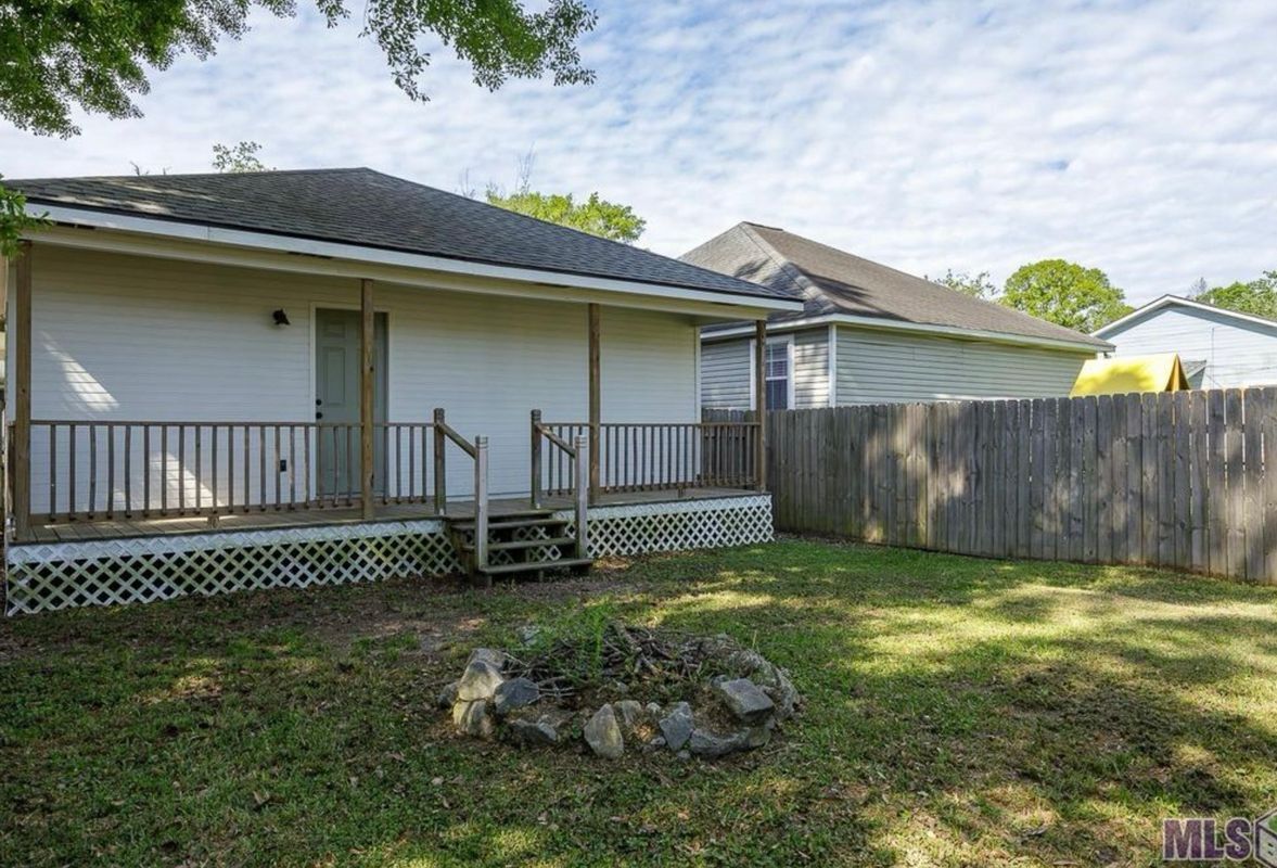 Building Photo - 8723 Aspen Ct