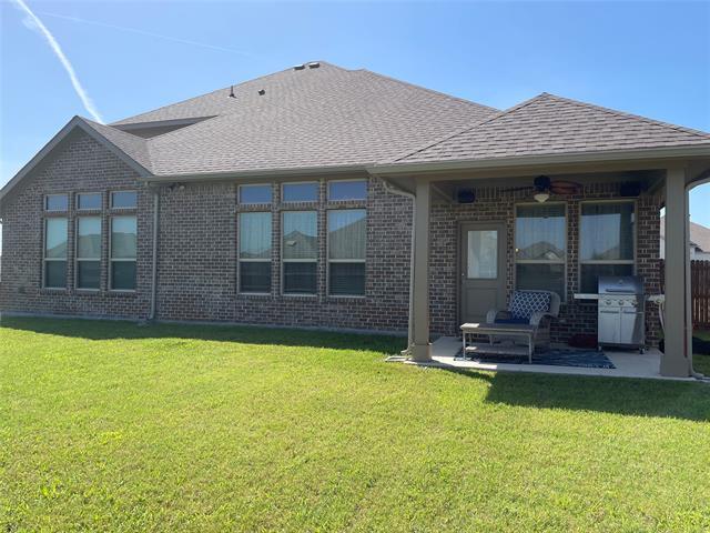 Building Photo - 1100 Whispering Hl Dr