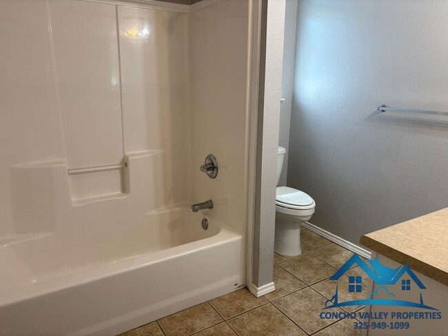 Building Photo - 2809 Ricks Dr