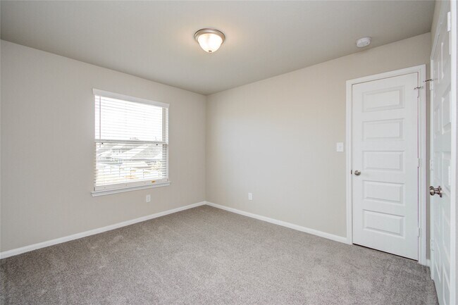 Building Photo - 8411 Baywatch Cir
