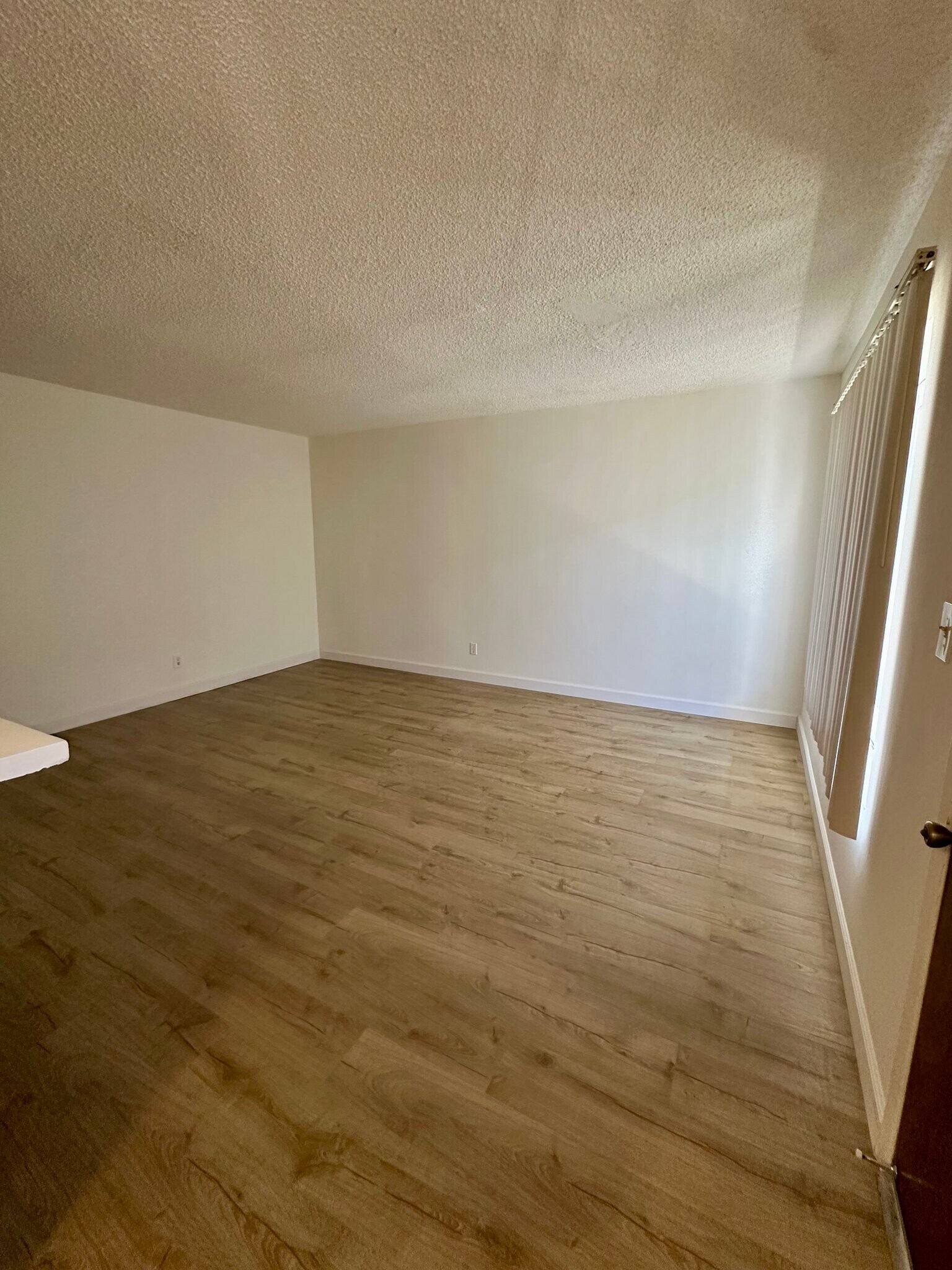 Building Photo - 15531 Belshire Ave
