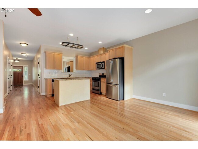 Building Photo - 11488 SW Lomax Terrace