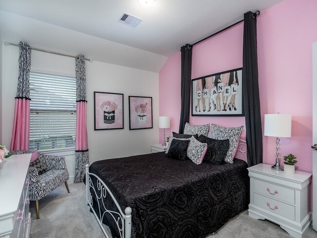 Building Photo - 13210 Wood Leaf Pk