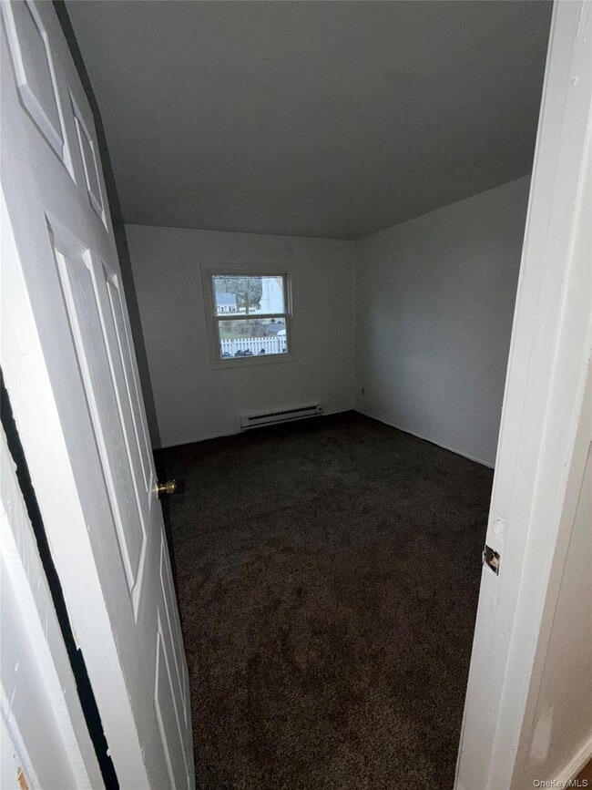 Building Photo - 546 Granny Rd