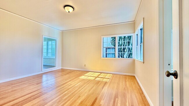 Building Photo - 1520 Leimert Blvd