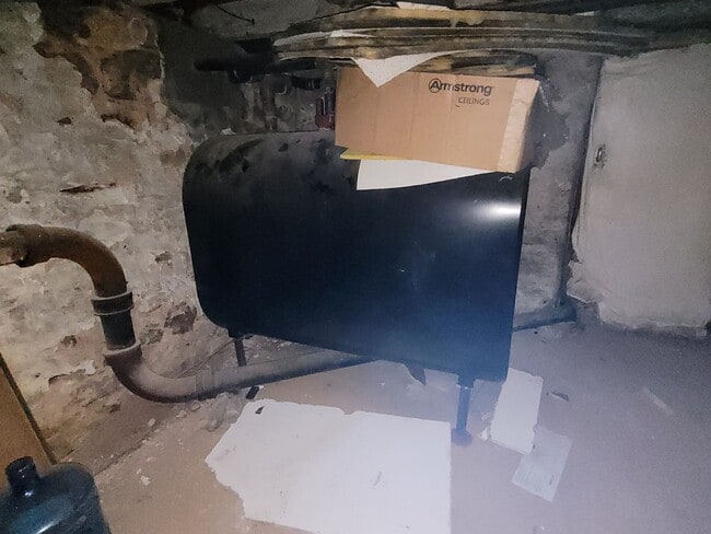 Building Photo - 86 E Franklin St