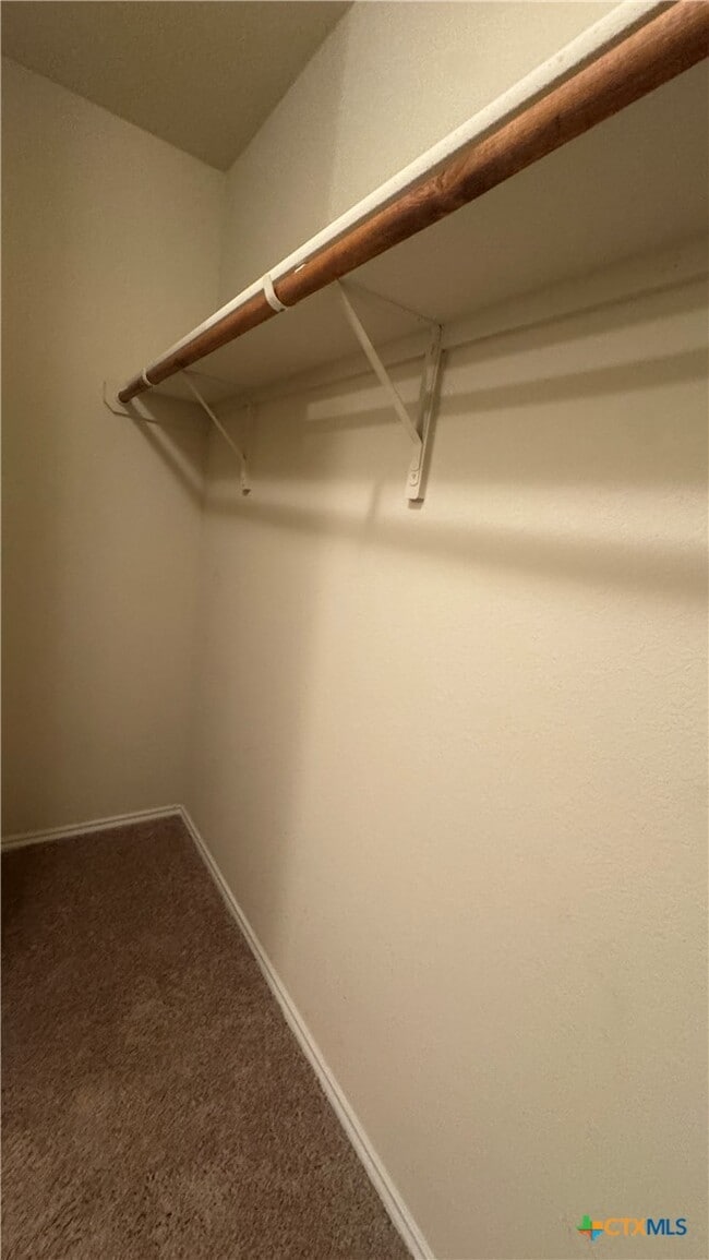 Building Photo - 5305 Fenton Ln