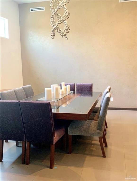 Building Photo - 28 Grovewood Ave