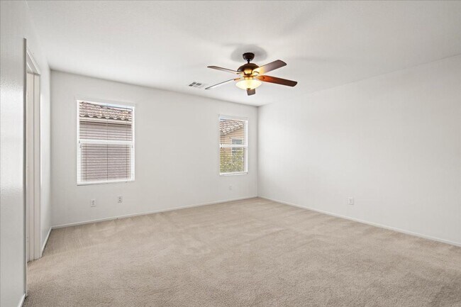 Building Photo - Open-Concept 3-Bedroom Home with Loft & Spacious Living Space