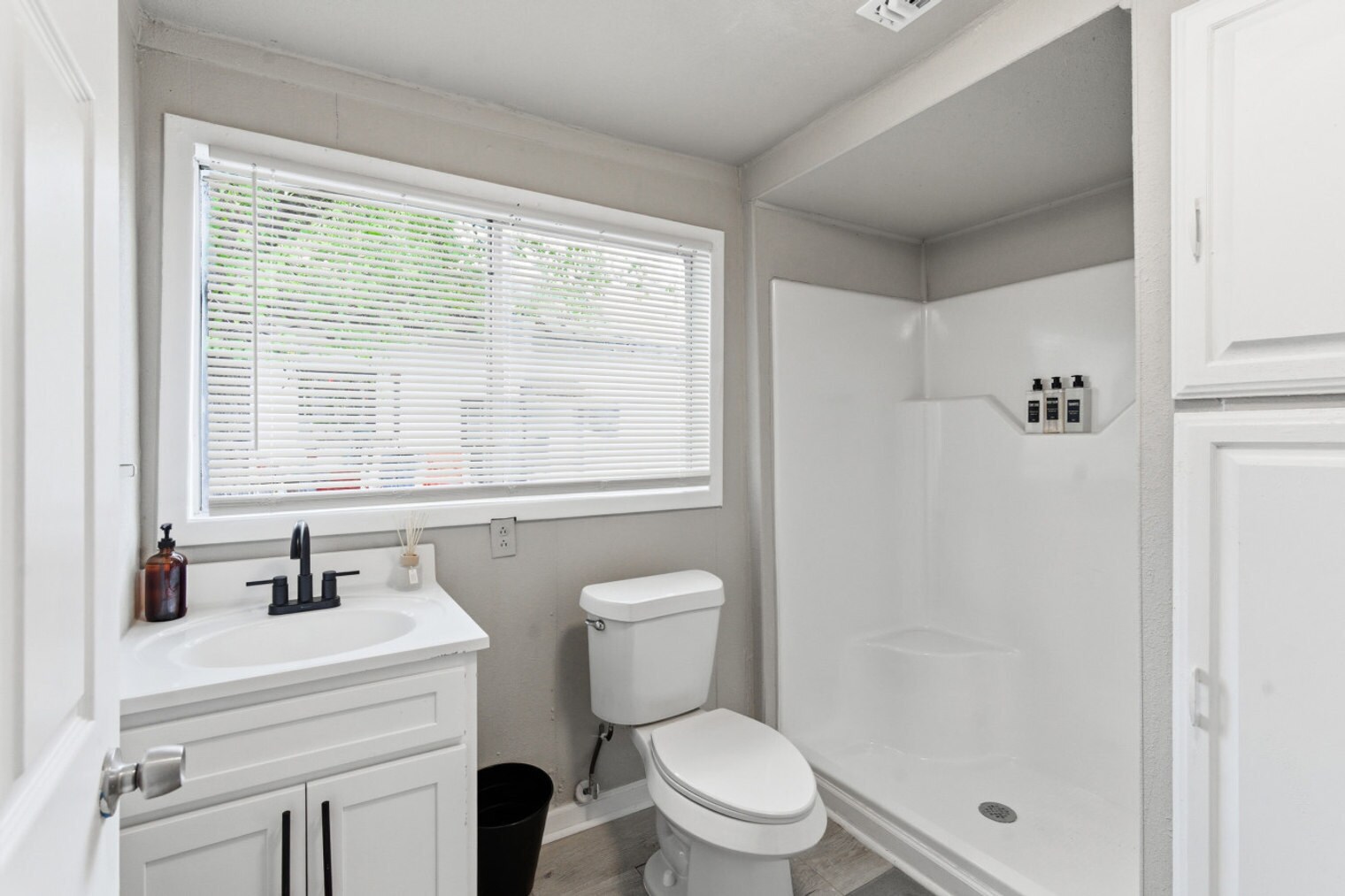 Building Photo - 314 W Cevallos