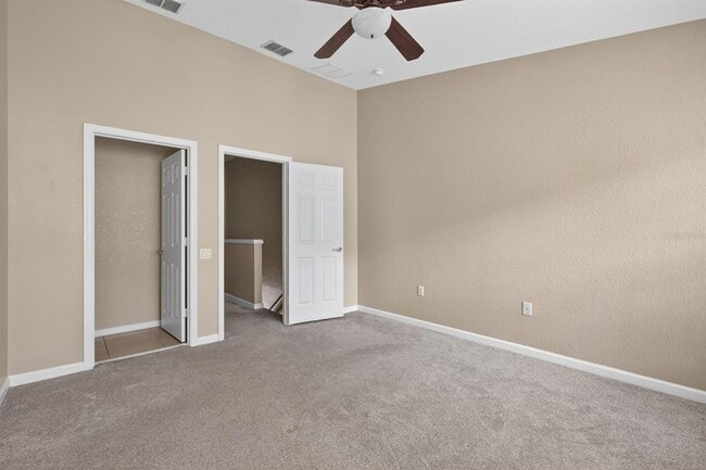Building Photo - 7119 Showcase Ln