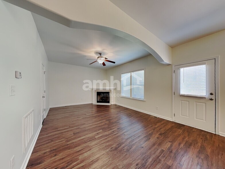 Building Photo - 108 Citrine Ct