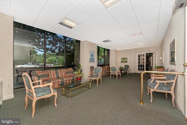 Building Photo - 5225 Pooks Hill Rd