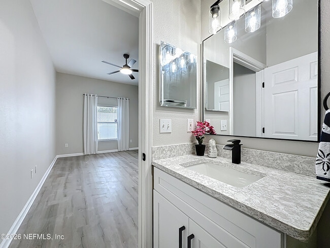 Building Photo - 13816 Herons Landing Way