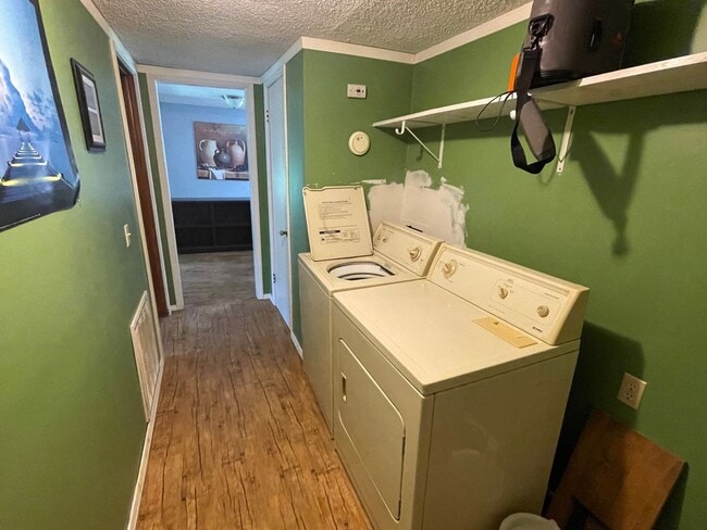 Building Photo - 3 Bedroom 1 Bathroom House Stilwell, OK