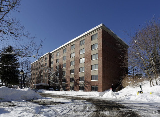 Primary Photo - Washington House Apartments