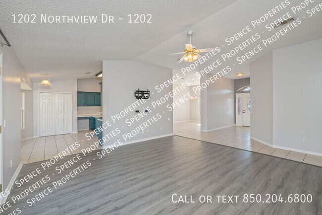 Building Photo - 1202 Northview Dr