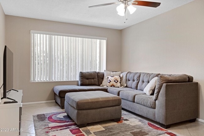 Building Photo - 1812 N McAllister Ave