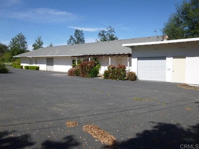 Primary Photo - 28560 Lilac Rd