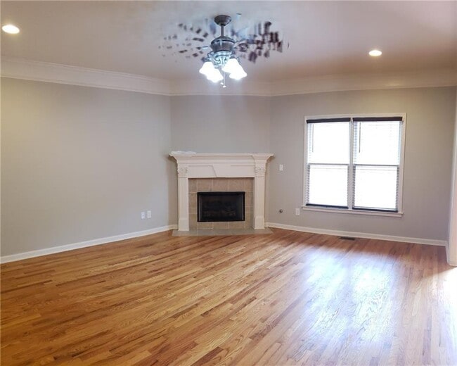 Building Photo - 211 Water Oak Pl