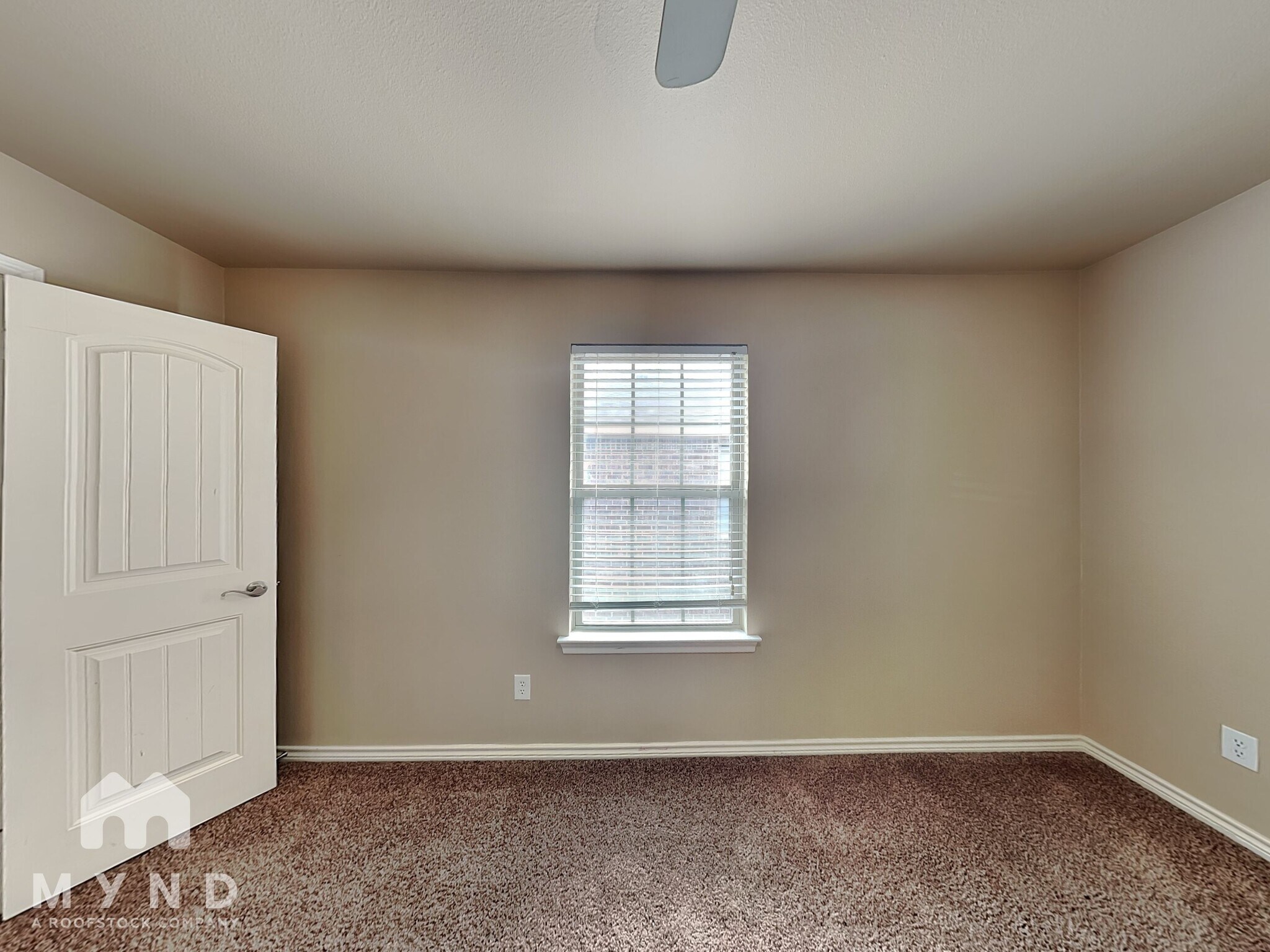 Building Photo - 902 Parkplace Rdg