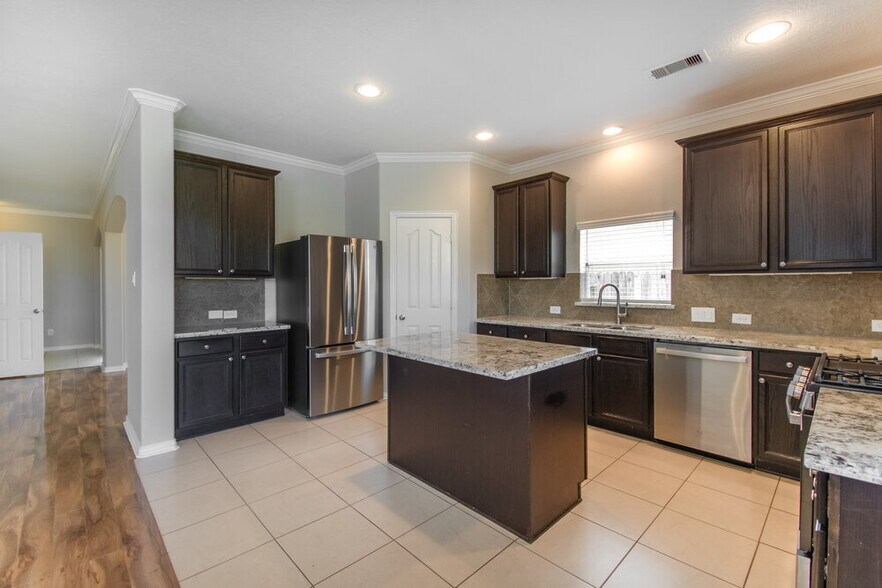 Building Photo - 10755 Ocelot Ln