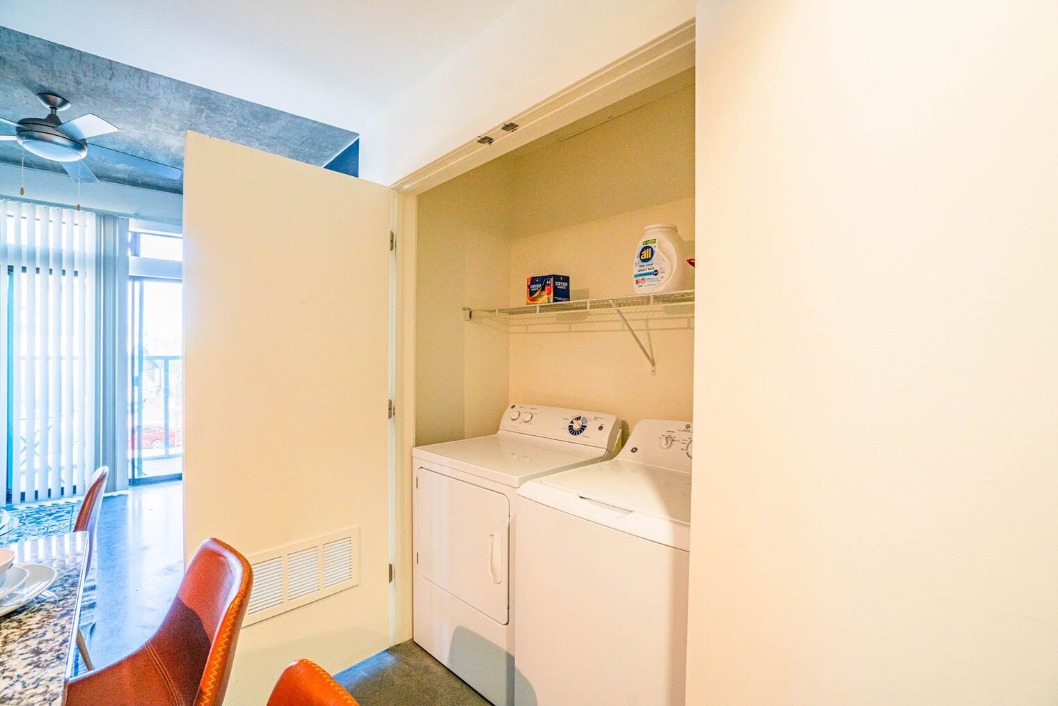 Building Photo - 333 E Roosevelt St