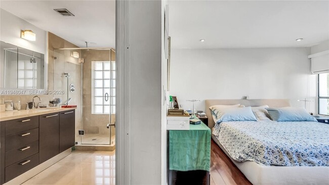 Building Photo - 10090 Bay Harbor Terrace