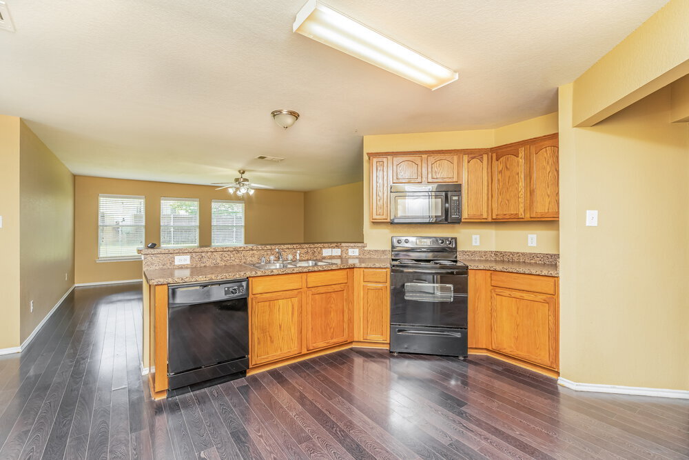 Building Photo - 2015 Woodhurst Trail