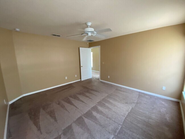 Building Photo - Pool Home for Rent