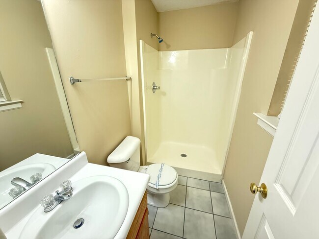 Building Photo - 84 Dodd Blvd SE