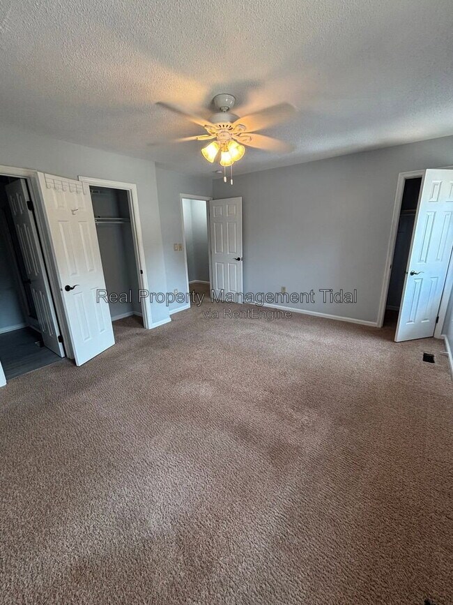 Building Photo - 639 Biltmore Dr