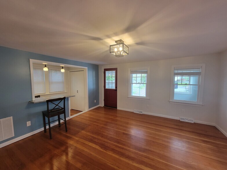 Living Room - 218 Chatham Ave