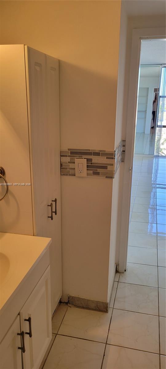 Building Photo - 13499 Biscayne Blvd