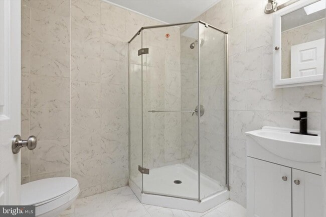 Building Photo - 3126 Remington Ave