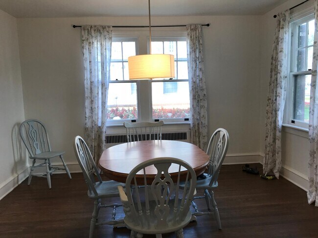 Dining room - 2344 Huntingdon Pike
