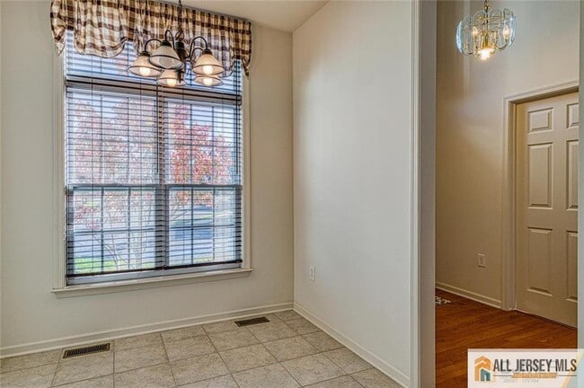 Building Photo - 1802 Schindler Dr