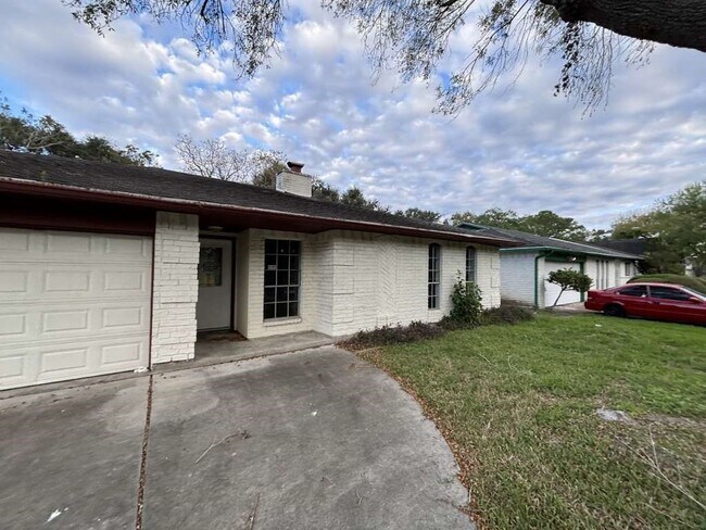Building Photo - 16631 Blackhawk Blvd