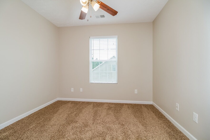 Building Photo - 1528 Passage Dr