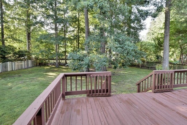 Building Photo - Updated & Spacious Home in Wythe Creek Farms