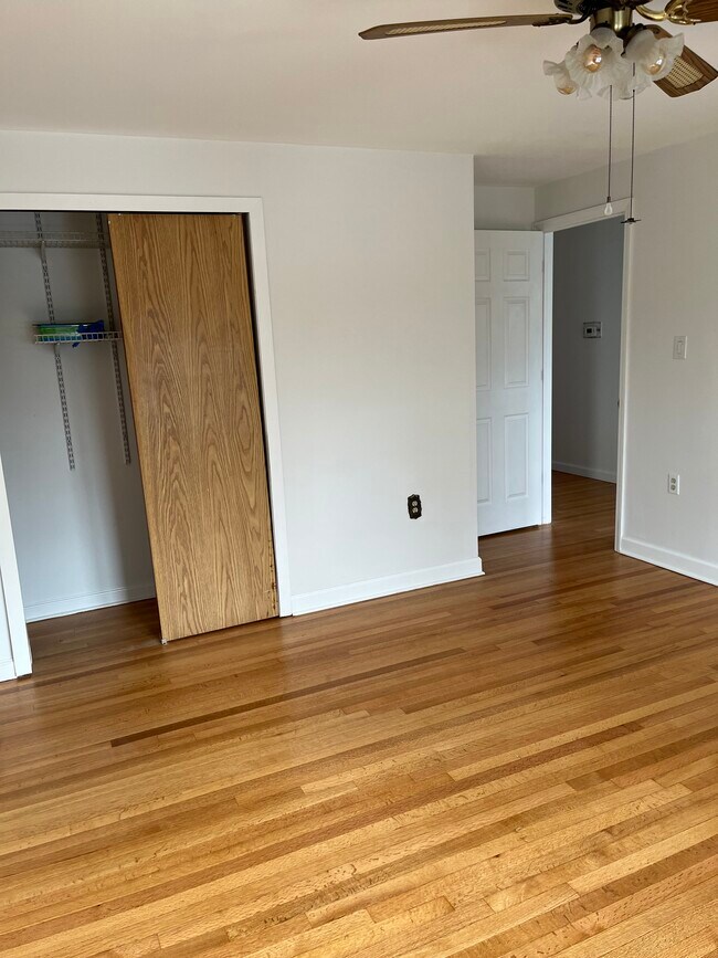 Bedroom 3 - 360 New York Ave
