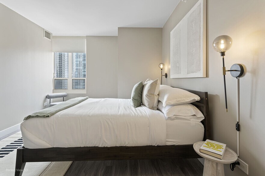 Building Photo - 45 E Chicago Ave