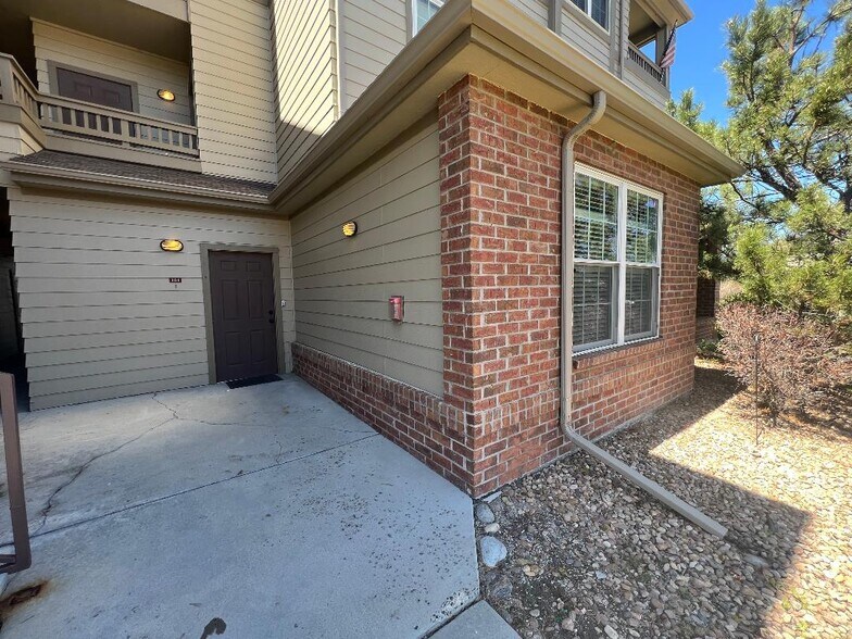 Building Photo - 12924 Ironstone Way