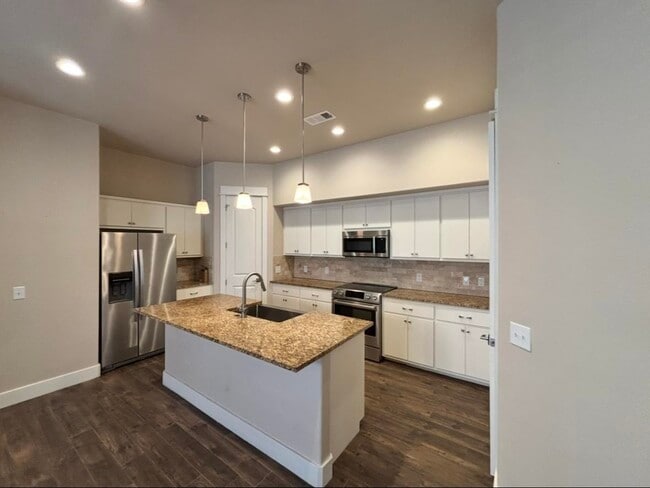 Building Photo - 112 Tuscan Dr