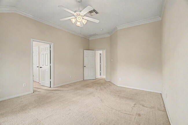Building Photo - 16011 Belleshire Glen Ln